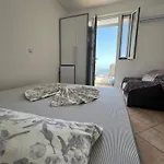 Dina House