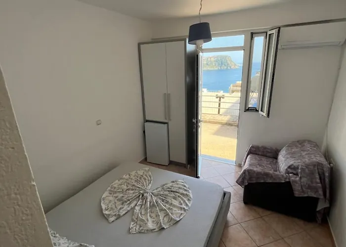 Affittacamere Dina House